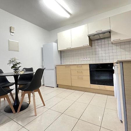 Aurora Holiday Apartment - Ayia Napa Esterno foto