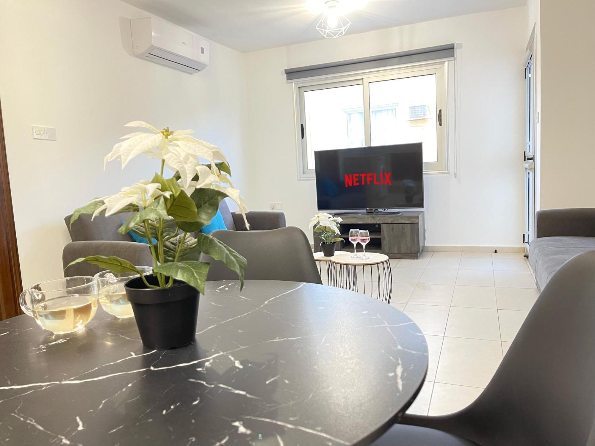 Aurora Holiday Apartment - Ayia Napa Esterno foto