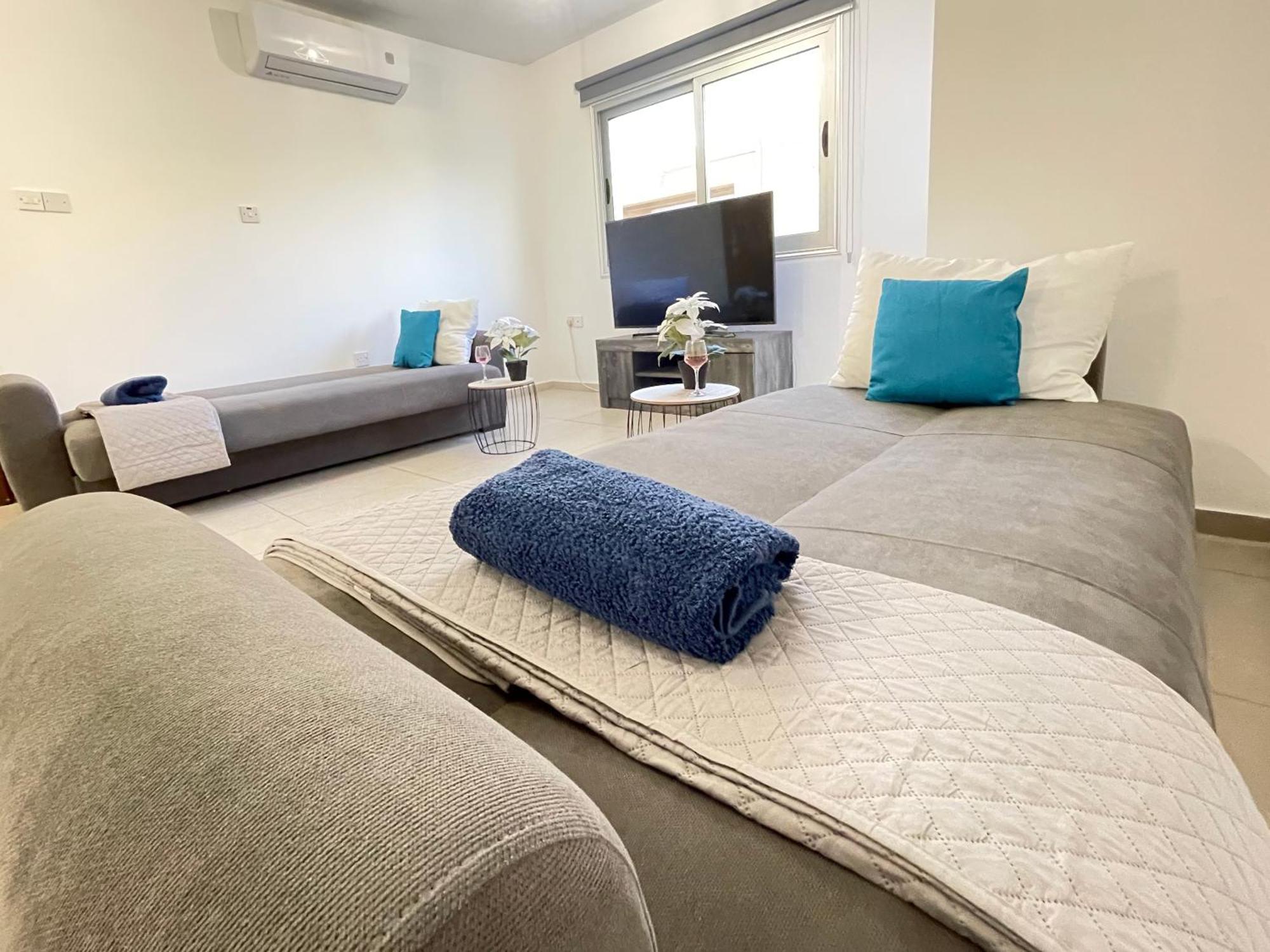 Aurora Holiday Apartment - Ayia Napa Esterno foto