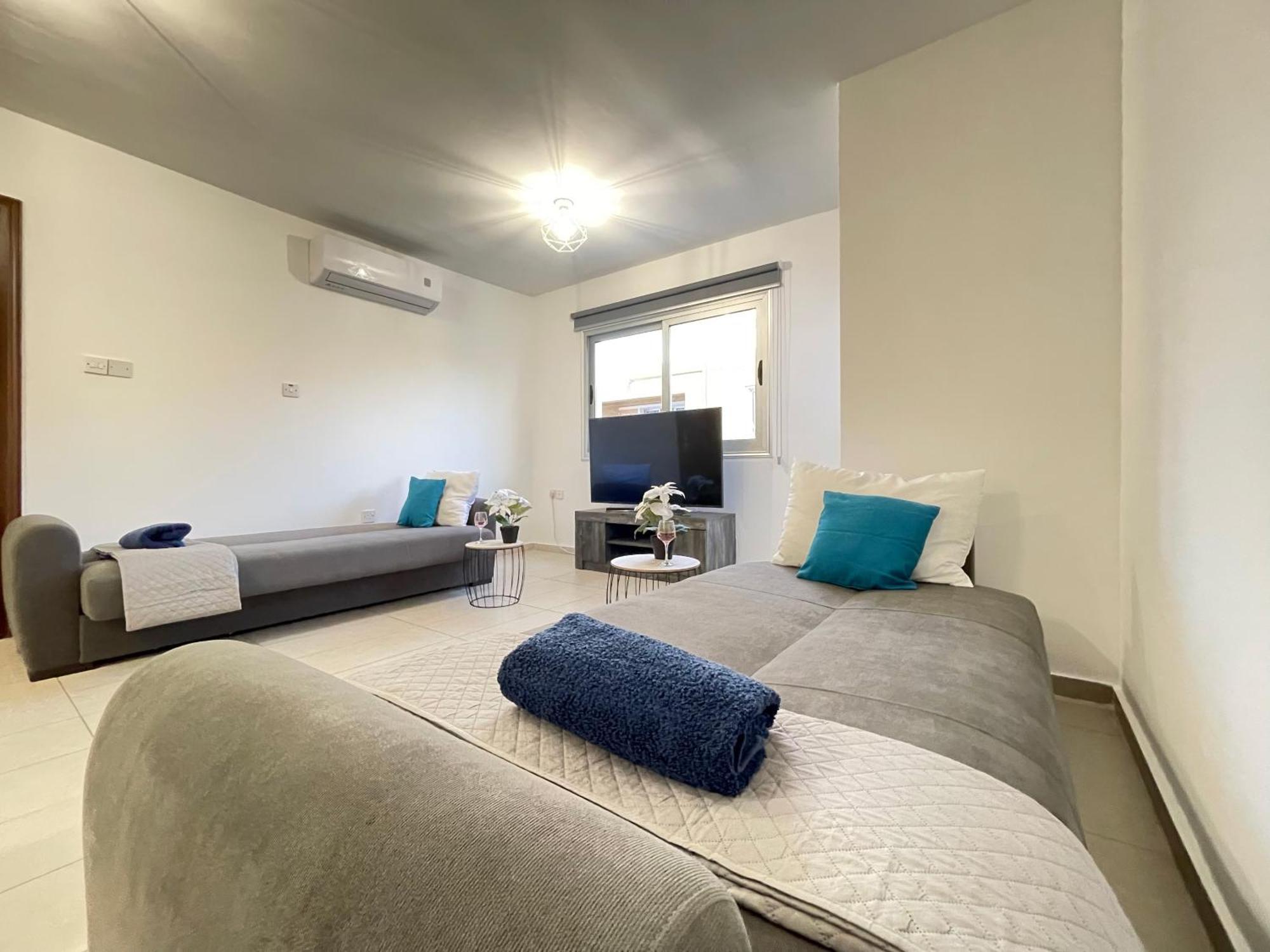 Aurora Holiday Apartment - Ayia Napa Esterno foto
